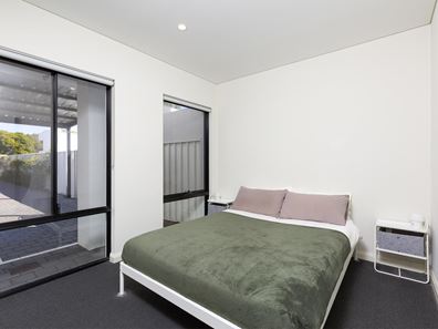 4/389 Daly Street, Cloverdale WA 6105