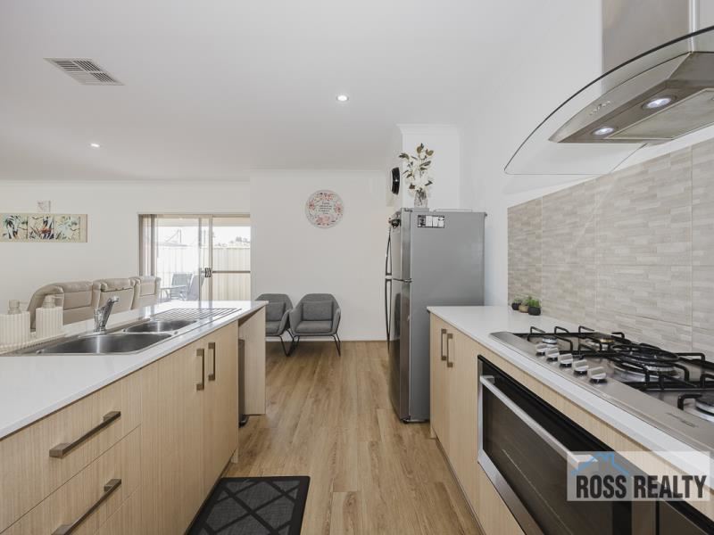 15A Farmfield Way, Morley