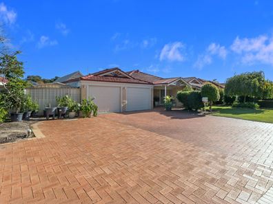 20 Lucas  Loop, Canning Vale WA 6155