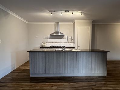 144 Braidwood Drive, Australind WA 6233