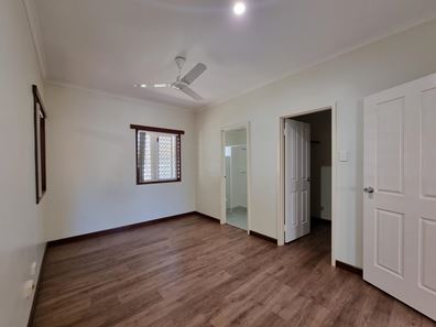 16 Stanbridge Way, Millars Well WA 6714