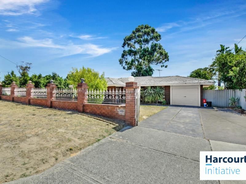 11 Hadleigh Way, Girrawheen WA 6064