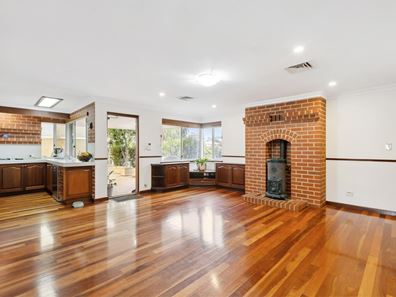 15 Barranjoey Way, Sorrento WA 6020
