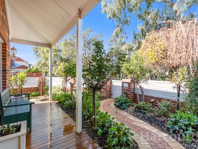 31 Wattlebird Loop, Joondalup WA 6027