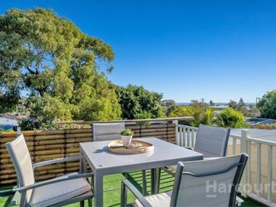 38 Peter Street, Halls Head WA 6210