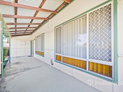 56 Roberts Street, Collie WA 6225