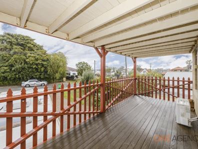 5 Cox Crescent, Quinns Rocks WA 6030