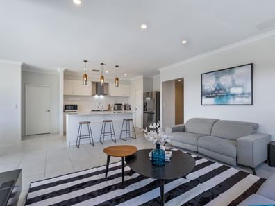 45 Kingsway, Madeley WA 6065