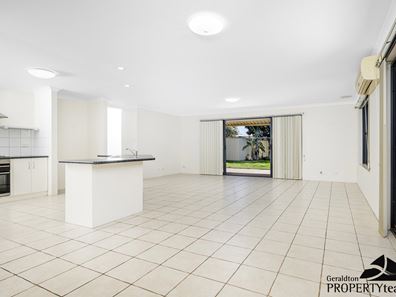 5 Peak Street, Drummond Cove WA 6532