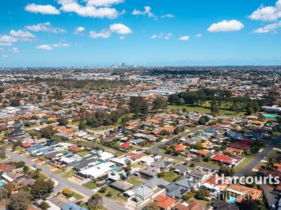 18a Farmfield Way, Morley WA 6062