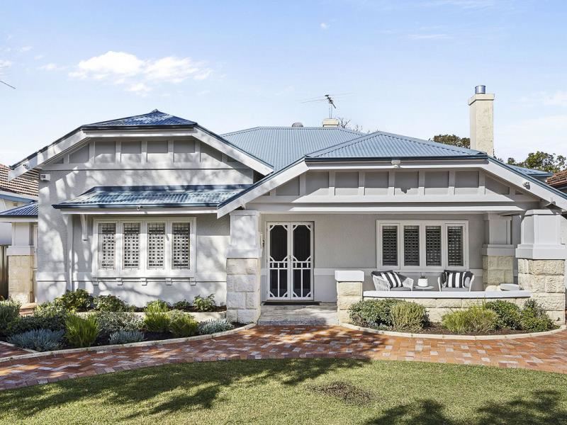 8 Ardross Crescent, Menora WA 6050