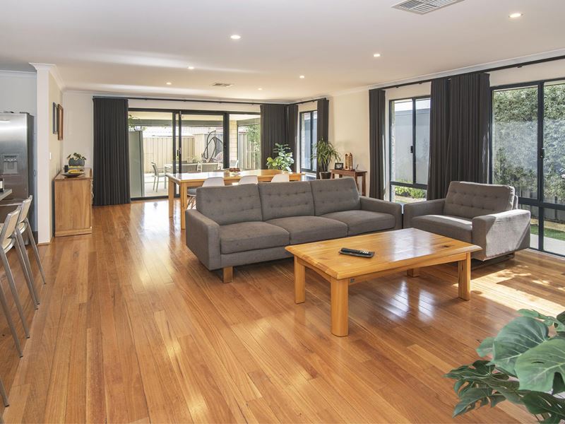 69 St Michaels Parkway, Dunsborough WA 6281
