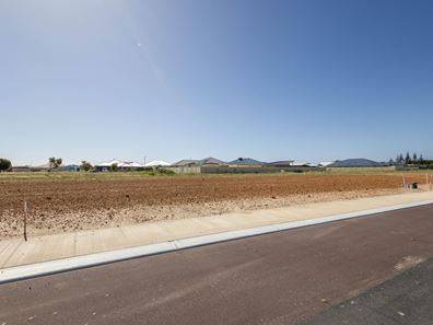 Lot 870, 16 Clifton Avenue, Jurien Bay WA 6516