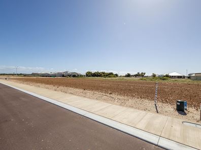 Lot 870, 16 Clifton Avenue, Jurien Bay WA 6516