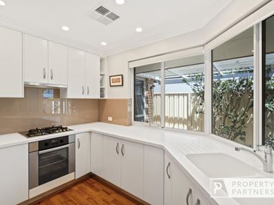 9 Fulford Street, Scarborough WA 6019