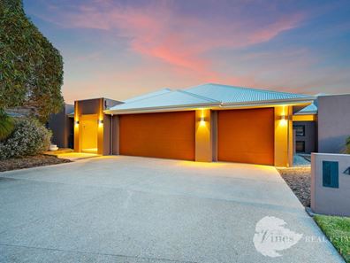 4 Chalgrave Crescent, The Vines WA 6069