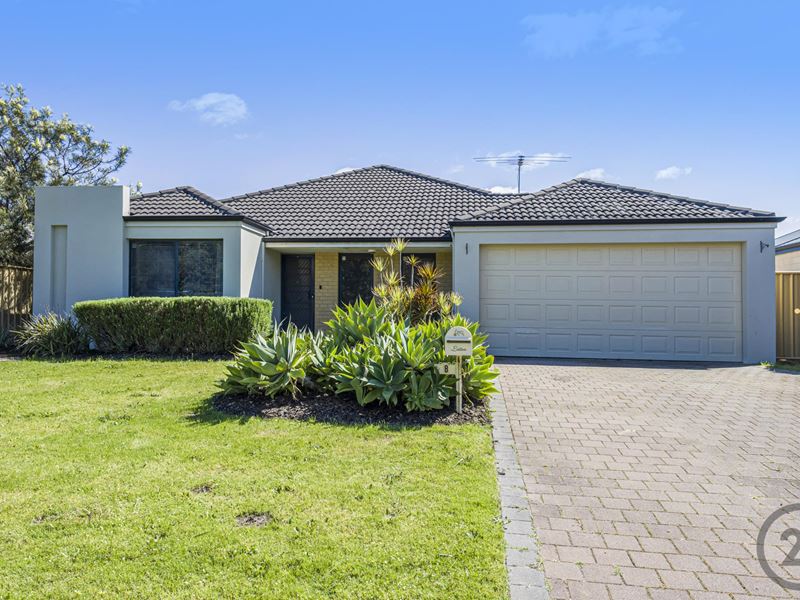 8 Padbury Road, Pinjarra WA 6208