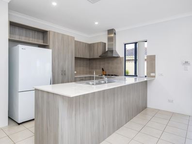 1A Jeanhulley Road, High Wycombe WA 6057