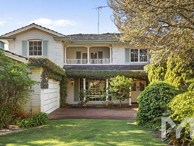 4 Glamis Place, Floreat WA 6014
