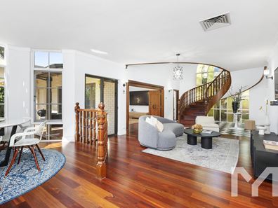 4 Glamis Place, Floreat WA 6014