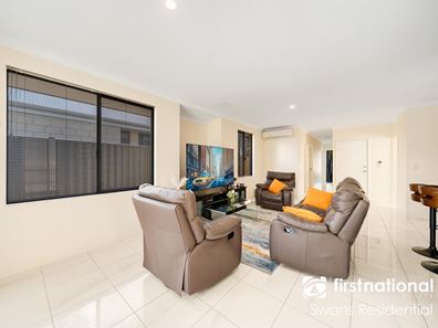 12 Swithland Way, Aveley WA 6069