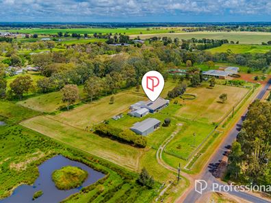 34 Richardson Road, Waroona WA 6215