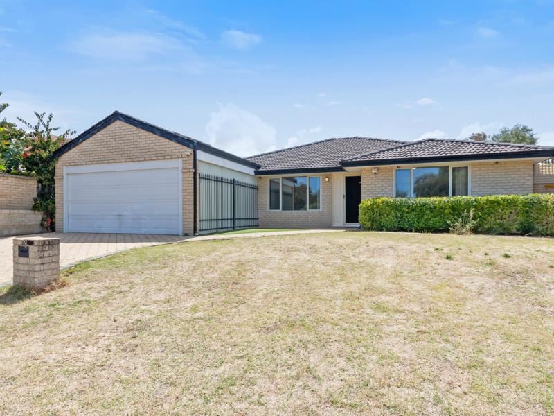32 Monkton Place, Kinross