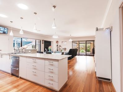 2 Edison Street, Dianella WA 6059