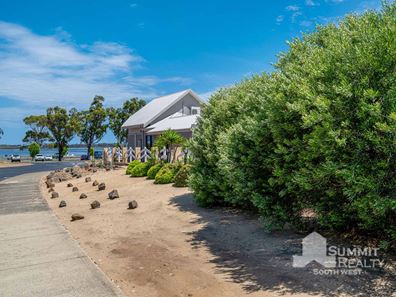 319D Old Coast Road, Australind WA 6233