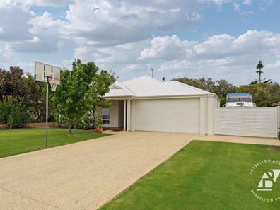 25 Davies Way, Broadwater WA 6280