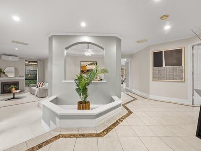 27 Miami Beach Promenade, Iluka WA 6028