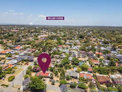 18 Clint Way, Calista WA 6167