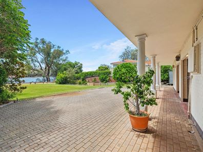 1 Locock Street, Ascot WA 6104