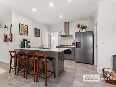 16 Cassis Way, Yalyalup WA 6280