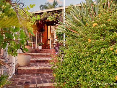 47 Angorra Road, Mount Nasura WA 6112