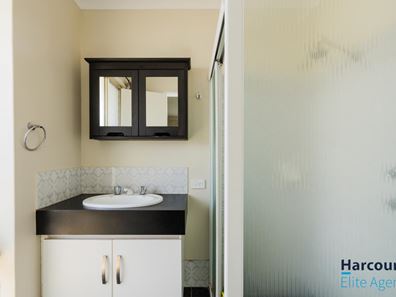 18 Moreton Crescent, Warnbro WA 6169
