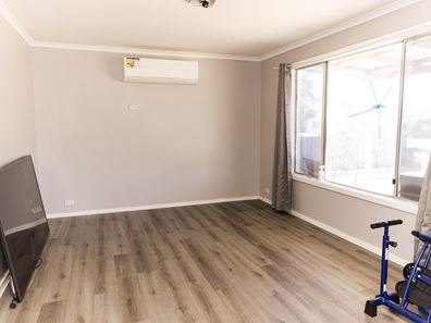 10 Growden Street, Merredin WA 6415