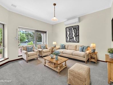 35 James Spiers Drive, Wanneroo WA 6065