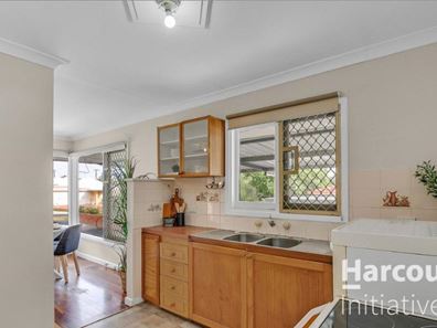54A & B Harford Way, Girrawheen WA 6064