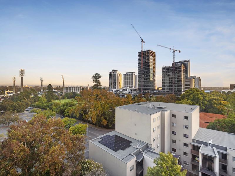 77/60-64 FORREST AVENUE, East Perth