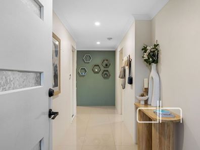 33 Mela Way, Landsdale WA 6065