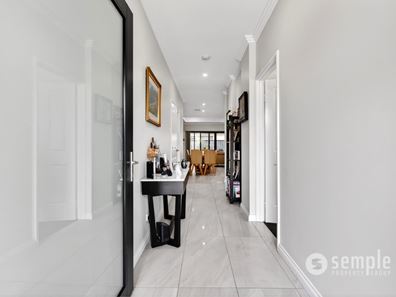 108 Mornington Crescent, Wandi WA 6167