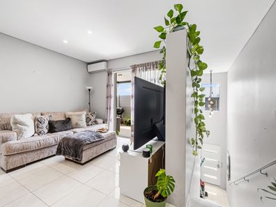 6/12 Smiths Avenue, Redcliffe WA 6104