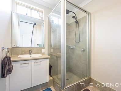42 Gigondas Street, Yalyalup WA 6280