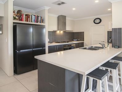 3 Roanoke Way, Dunsborough WA 6281
