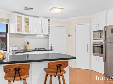 6/11-13 Herndon Close, Cannington WA 6107