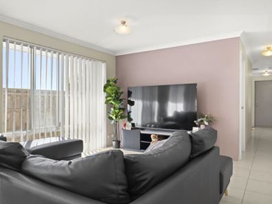 77 Seaside Avenue, Yanchep WA 6035