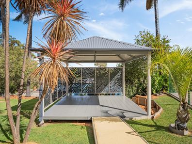 8 Russelia Way, Roleystone WA 6111