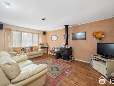 100 Derry Avenue, Mount Nasura WA 6112