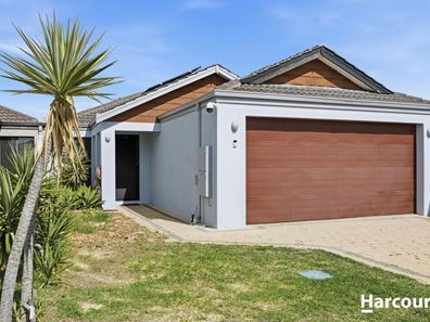 12 Kemp Street, Pearsall WA 6065